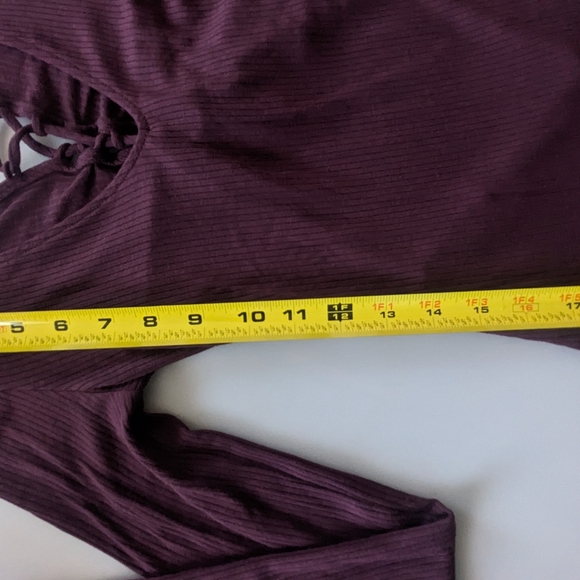 New, Forever 21 Maroon V-Neck Bodysuit With Lace up Back. Sz XSmall/Small - Picture 8 of 9